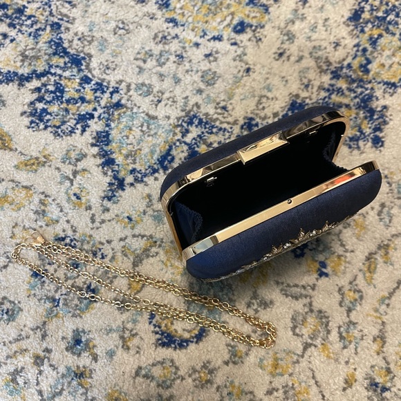 Embellished Clutch Handbag with optional chain - Picture 10 of 10